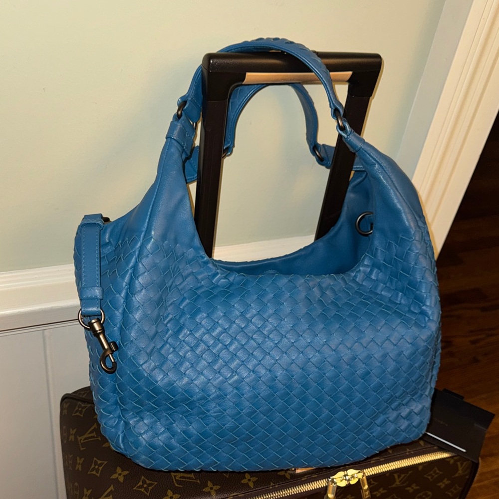 Bottega Veneta Intrecciato Blue Campana Woven Leather Hobo Bag Tote Purse